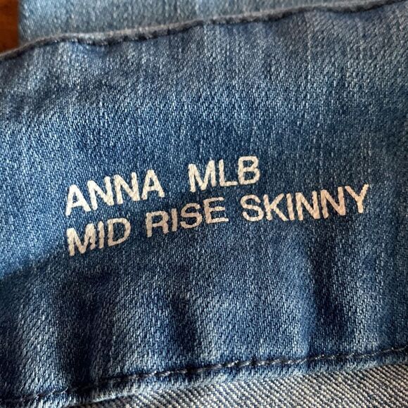 Lola Light Blue Anna MLB Mid Rise Stretchy Skinny Jeans - Picture 12 of 14